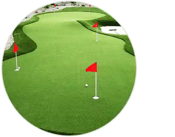 Putting green in Omaha, NE installed by Eagle Eye Turf