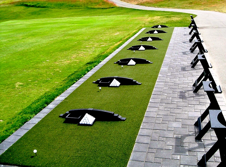 Artificial grass driving range in Omaha, NE from SYNLawn