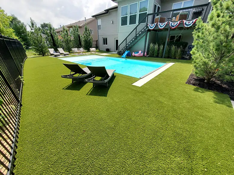 Artificial grass pool area installed by SYNLawn