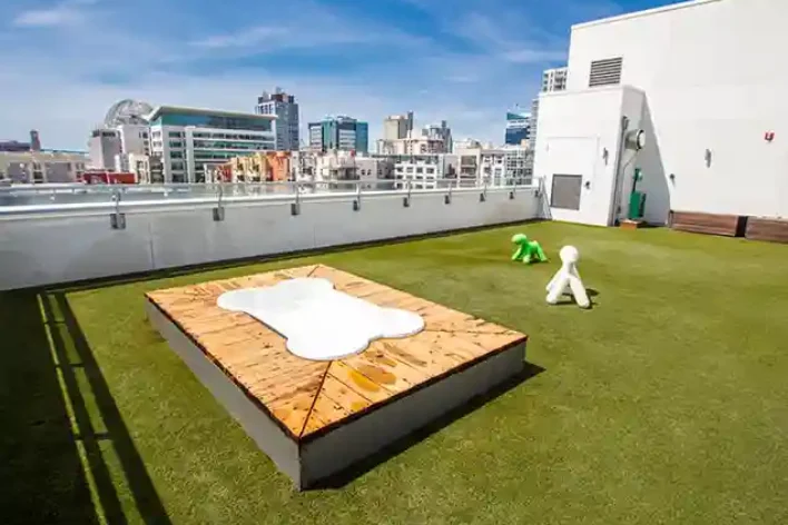 SYNLawn artificial grass for Roof top applications
