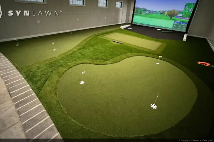 image of SYNLawn indoor golf simulator with custom putting green tee line and distance putt